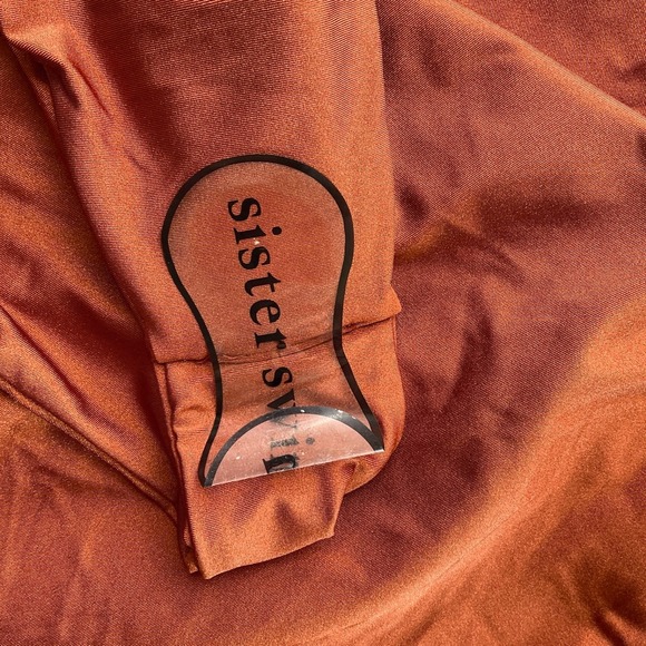 Sister Swim Womens One Shoulder Sleeveless One-Piece Swim Terracotta Size Medium - Picture 11 of 12